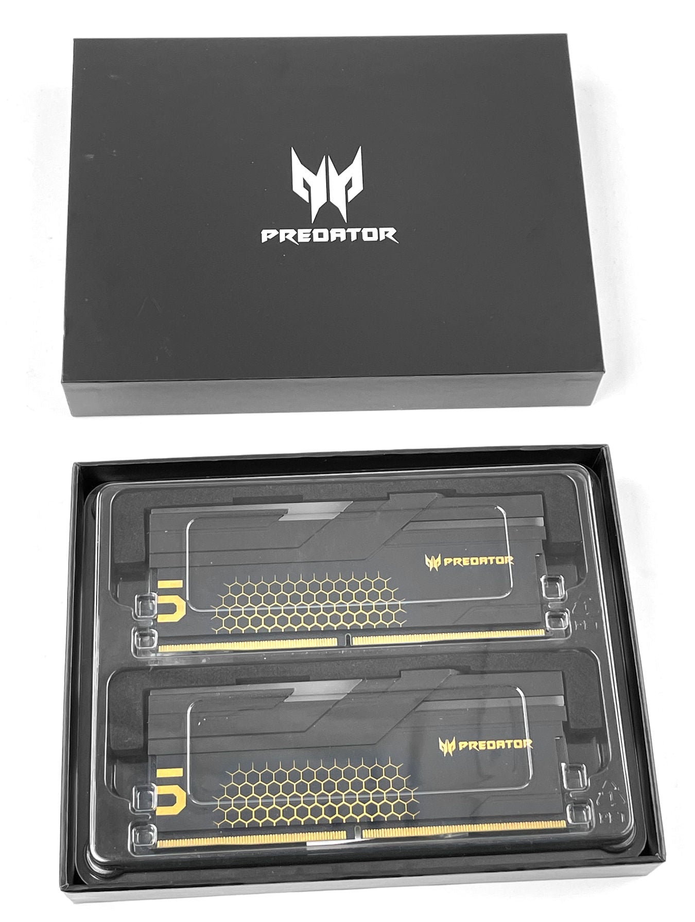 Комплект Acer Predator 48 ГБ (2 x 24 ГБ) HERMES RGB Black BL.9BWWR.457 DDR5 8200 МГц CL40 Память AMD EXPO и Intel XMP 3.0 (RM-AH5M48B)