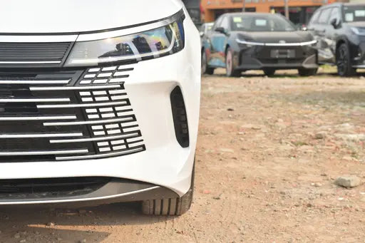 BYD KING DM-i 2025 Plug-in Hybrid Compact Sedan 120km