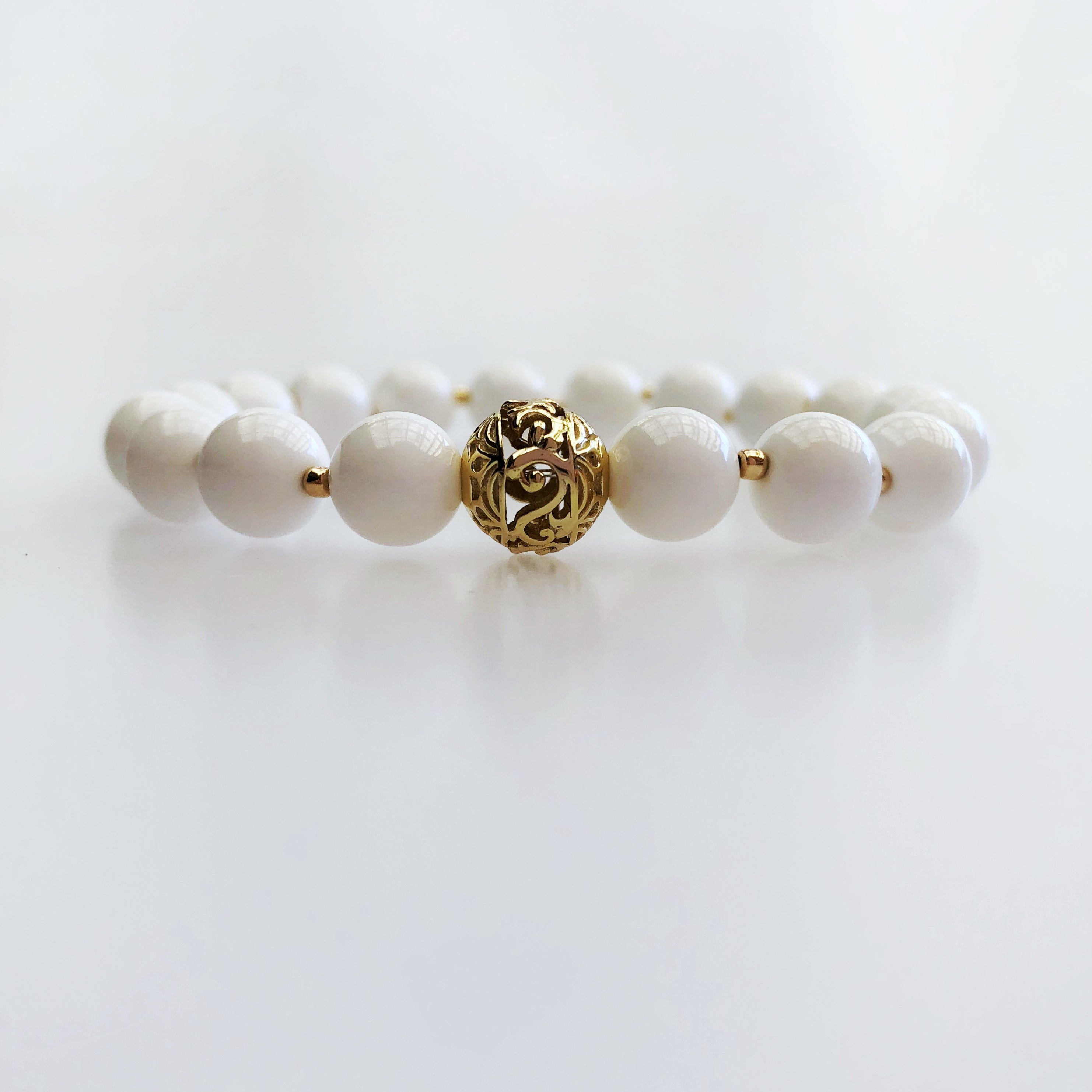 Auspicious Beaded Tridacna Bracelet