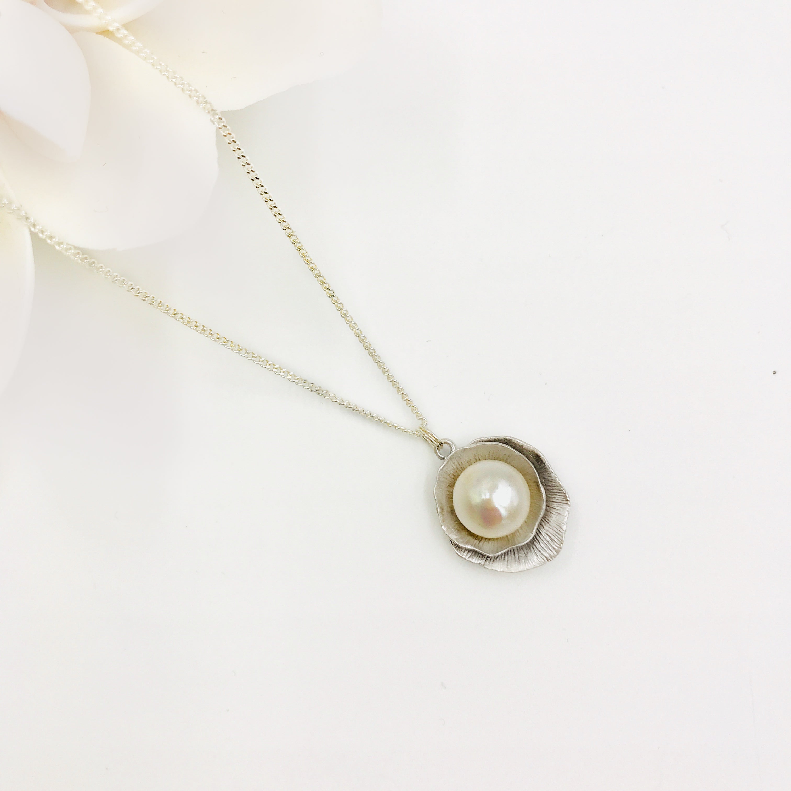Lotus Leaf Pearl Necklace