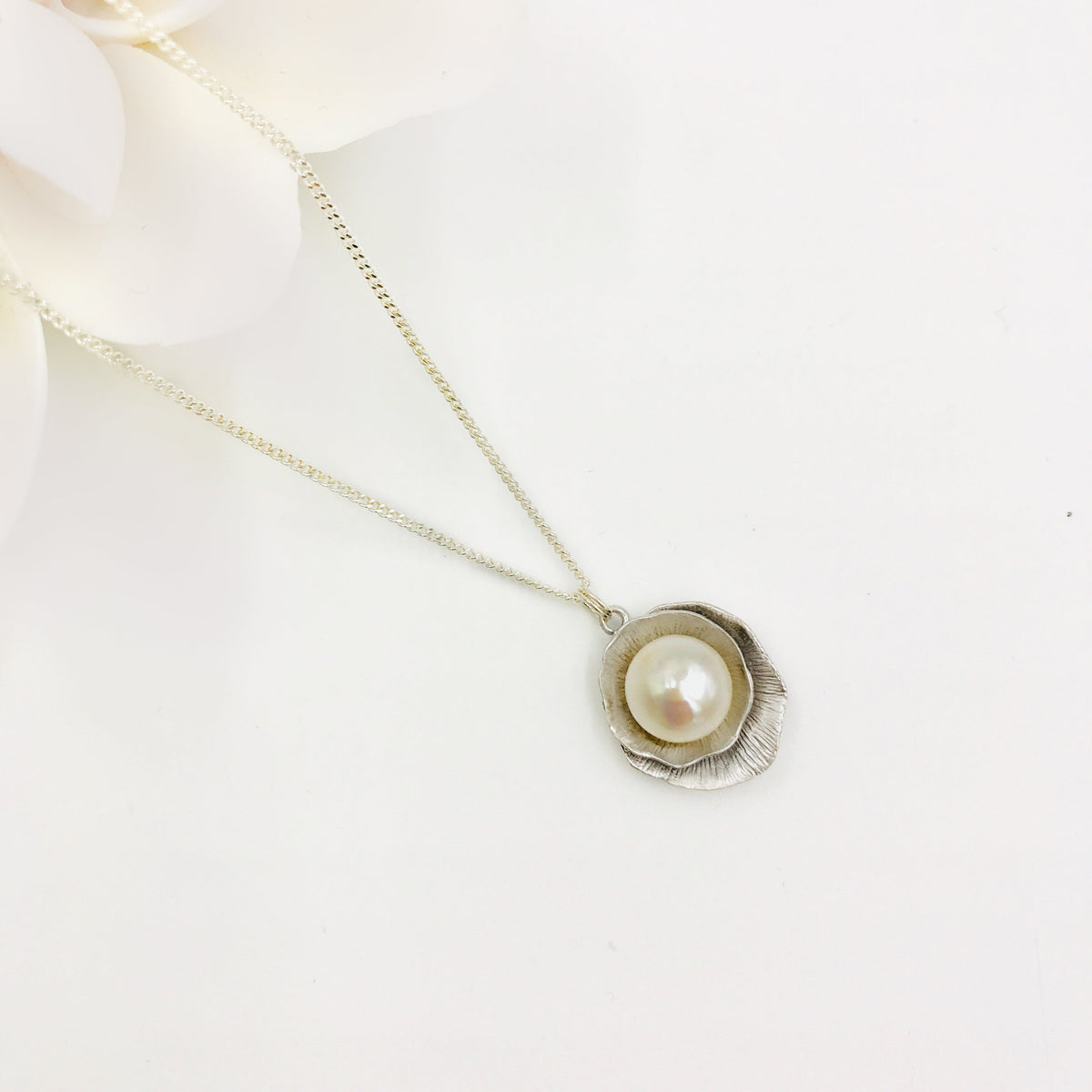 Lotus Leaf Pearl Necklace