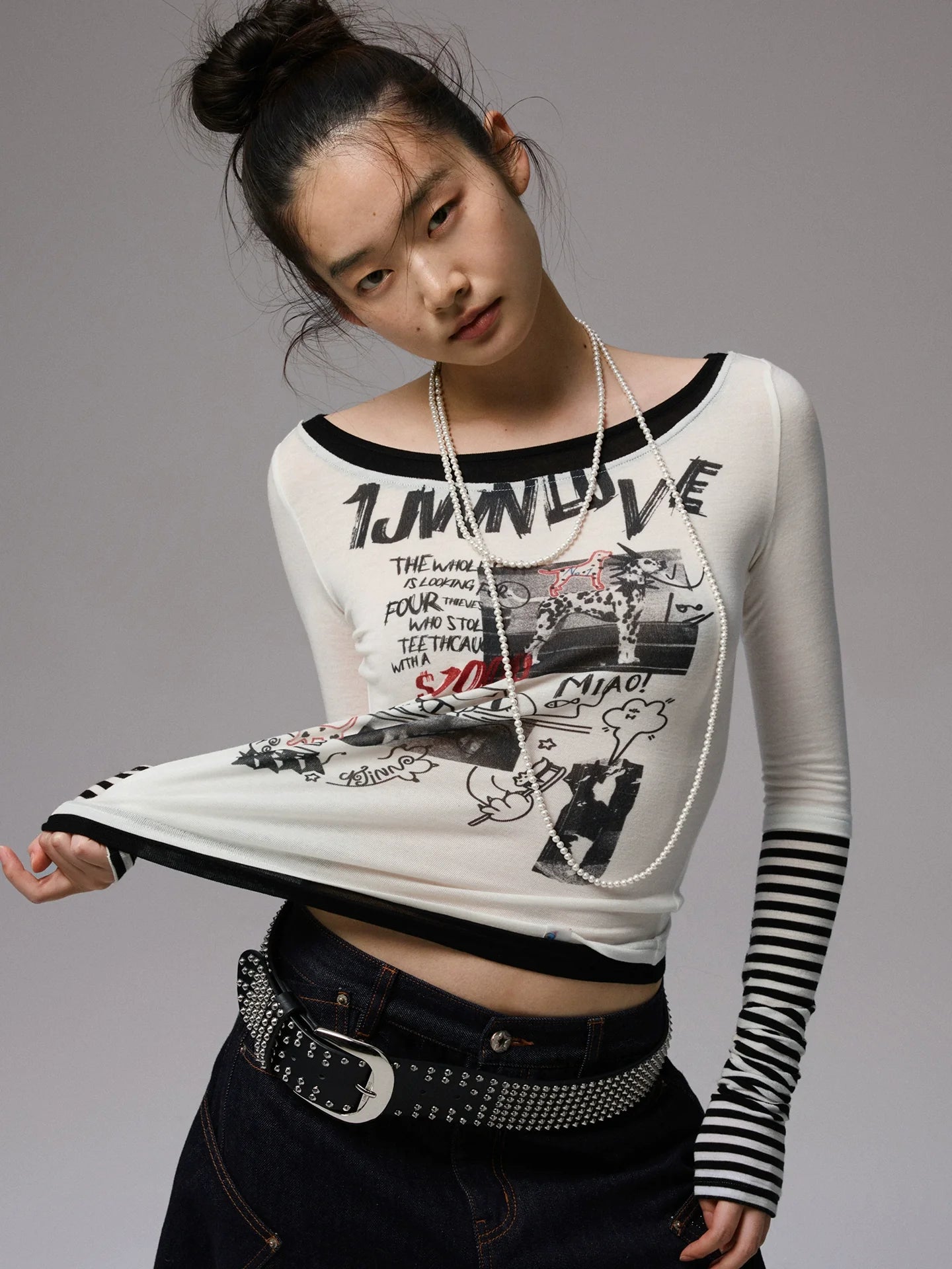 Striped Fake Two-Piece Graffiti Printed T-shirt