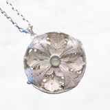 Auspicious Flower Filigree Inlay Locket Pendant Necklace Silver