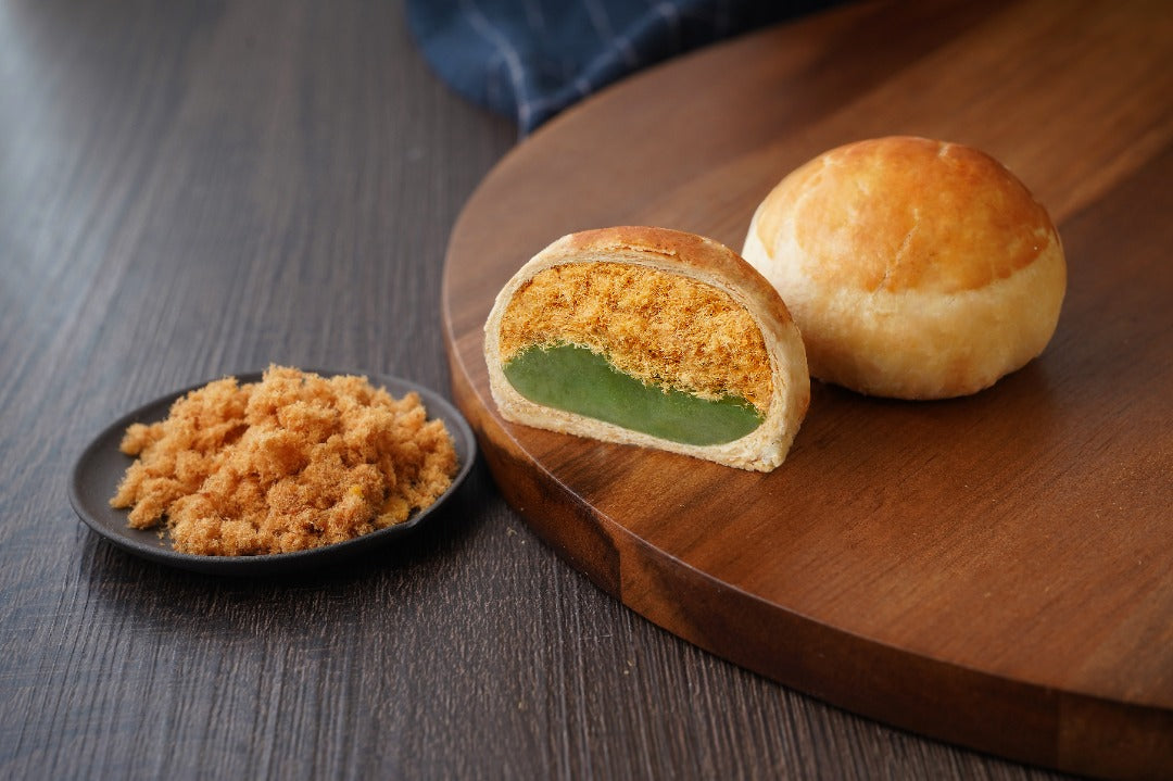 Бисквит с мясной пастой и лотосом (9 шт.)